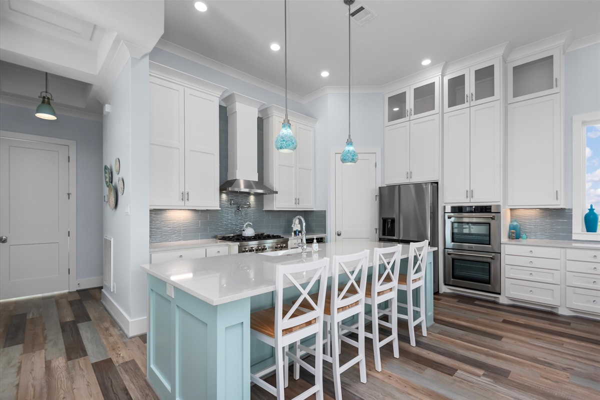 ddf787e454e244f8a9302e566f2de6da Large | Beachhouse | Texas | TX | Vacation Homes | Galveston | Crystal Beach | Kokomo | Breezy Days | Beachfront Elegance | Sunrise Serenity | Southern Sands Property Management, LLC