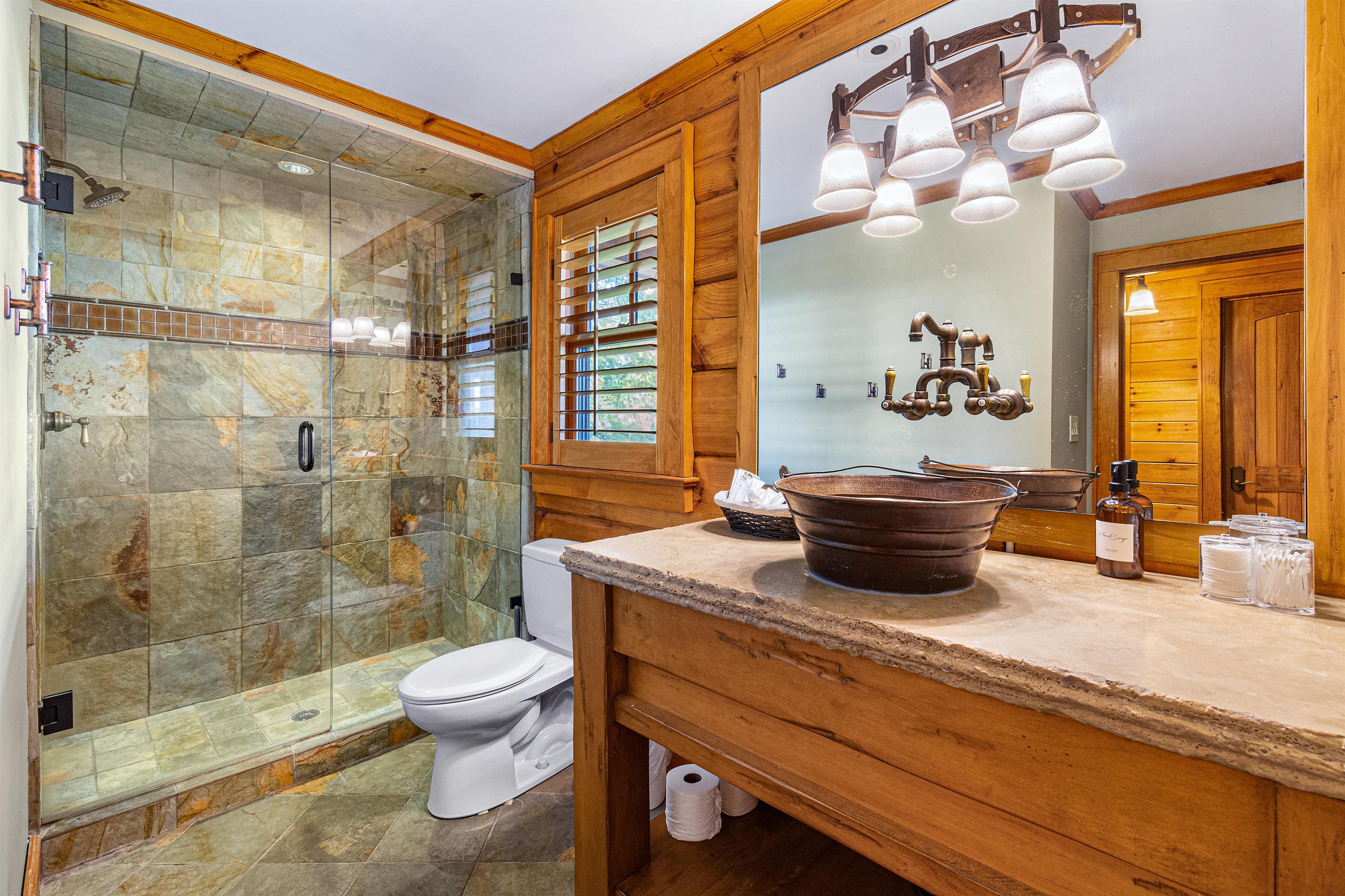 Full bathroom on the main floor in the Main House. We supply the amenities.