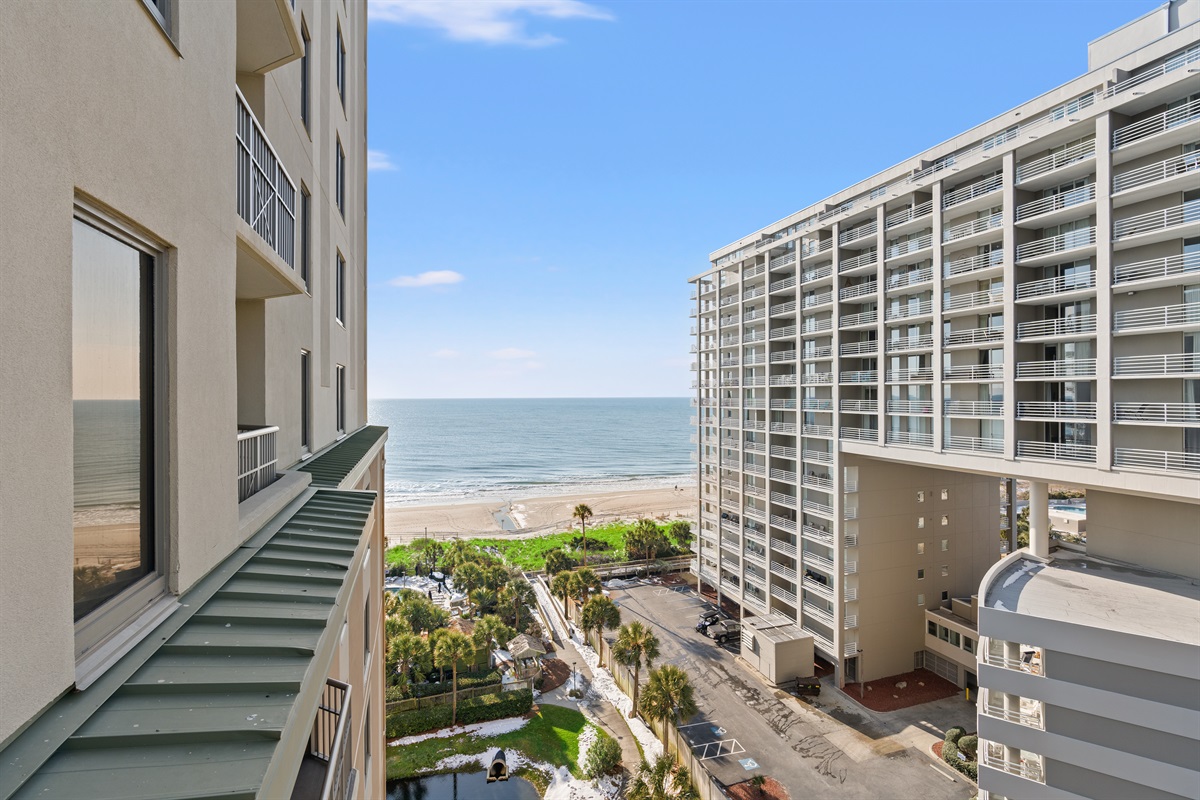 Royale Palms Building