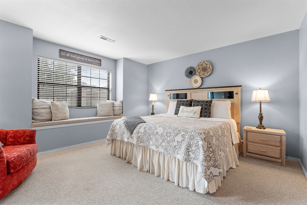 A spacious king suite gives you room to unwind, with soft light and a calm palette for restful nights.