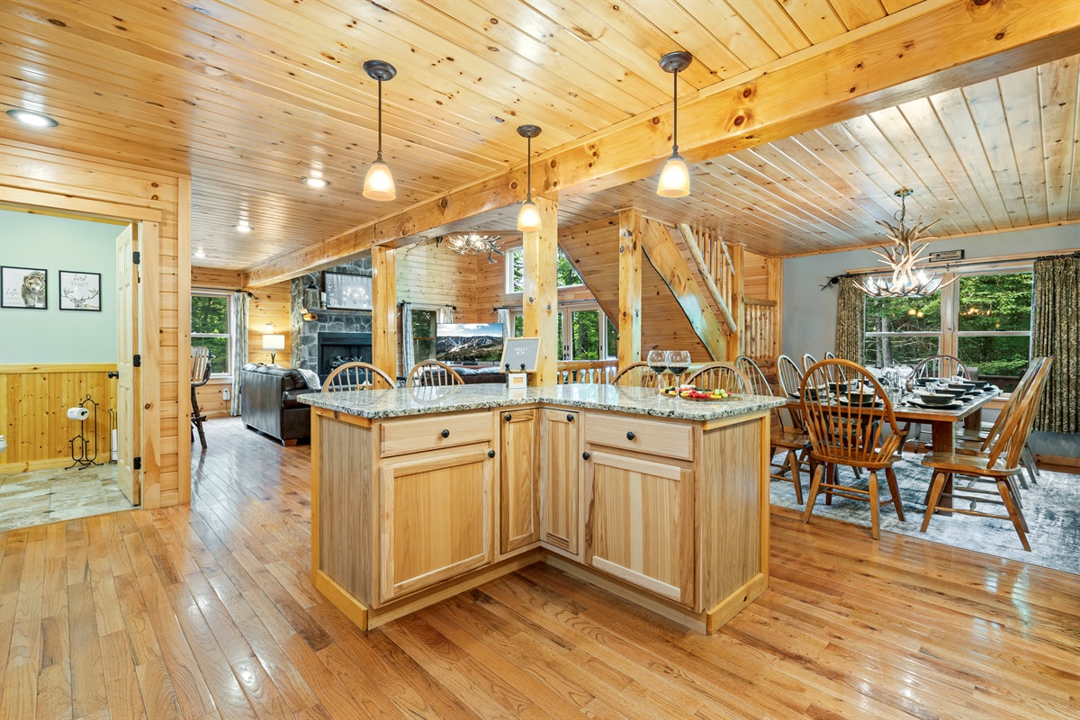 Gather ‘round the island for wine, charcuterie, and those slow, cozy vacation evenings.