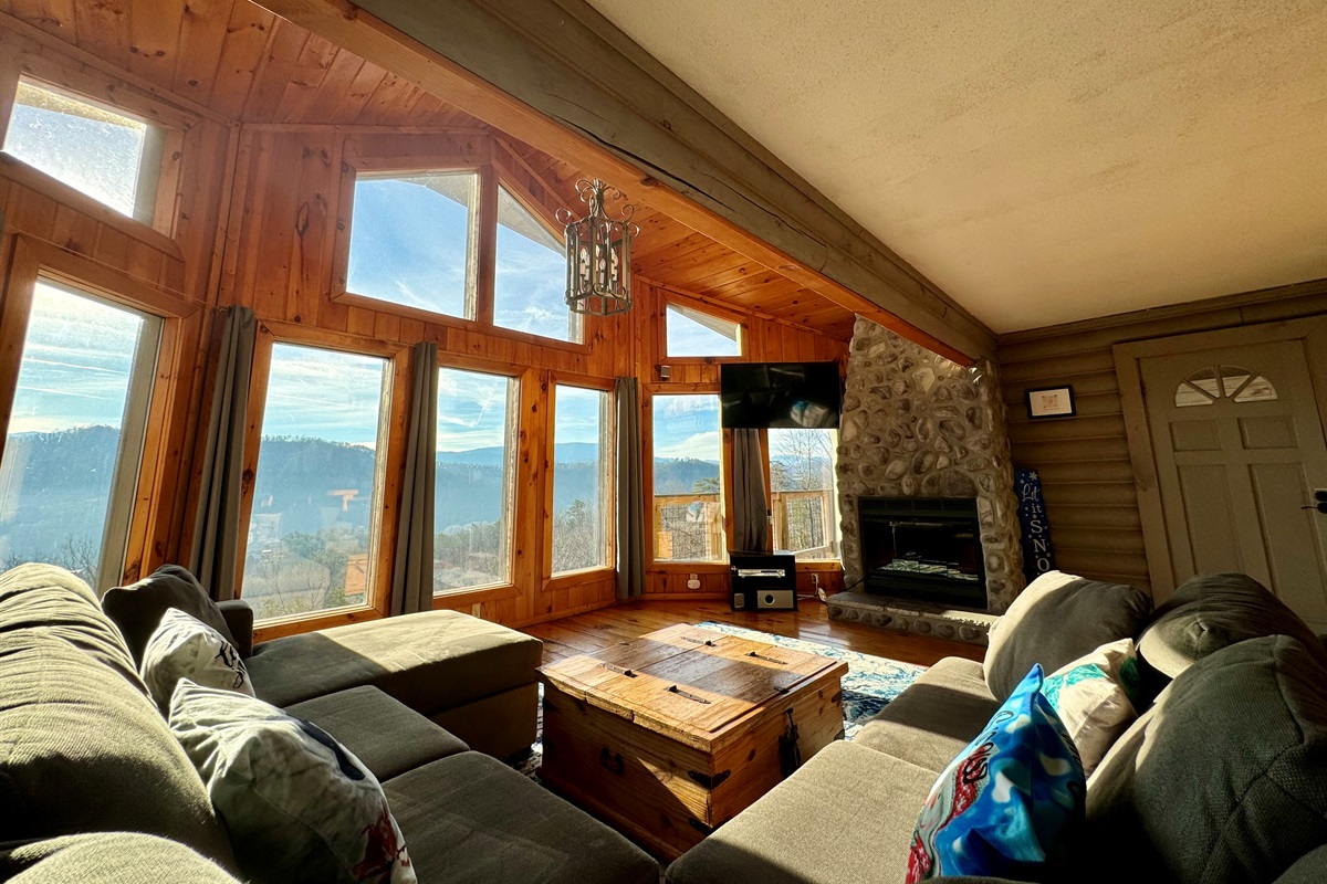 WINTER FAMILY ROOM VIEW