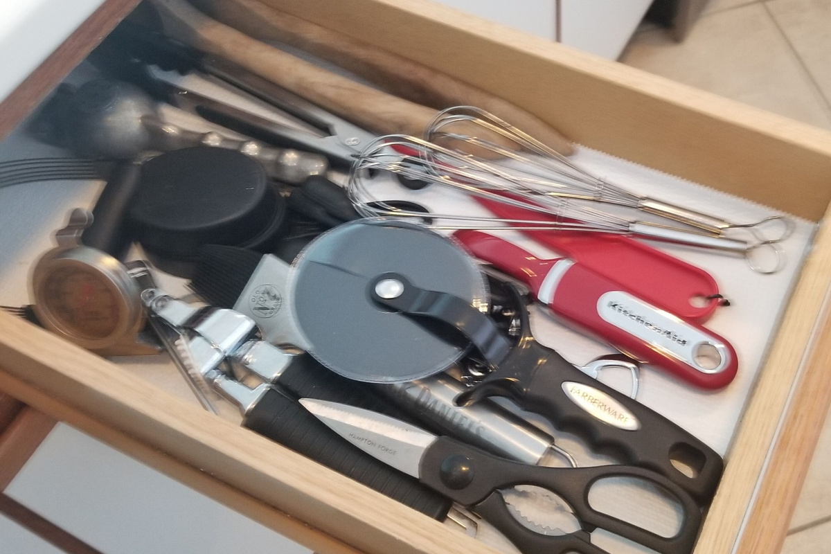 well equipped with kitchen gadgets for your culinary skills