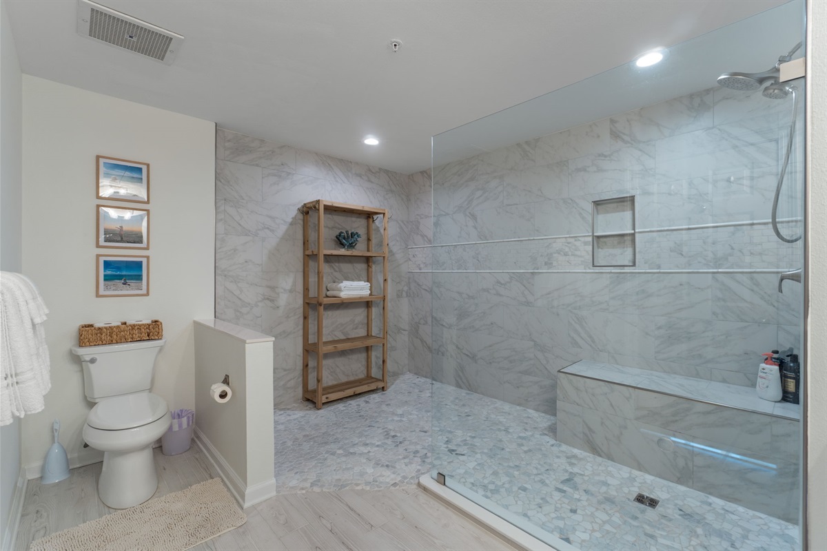 Primary En-Suite Shower