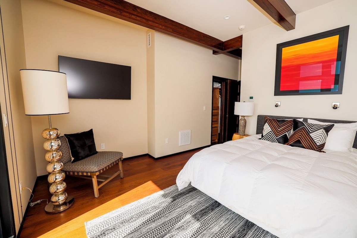 Guest Bedroom #2