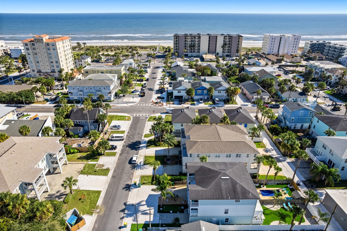 Aerial view showing proximity to Jacksonville Beach