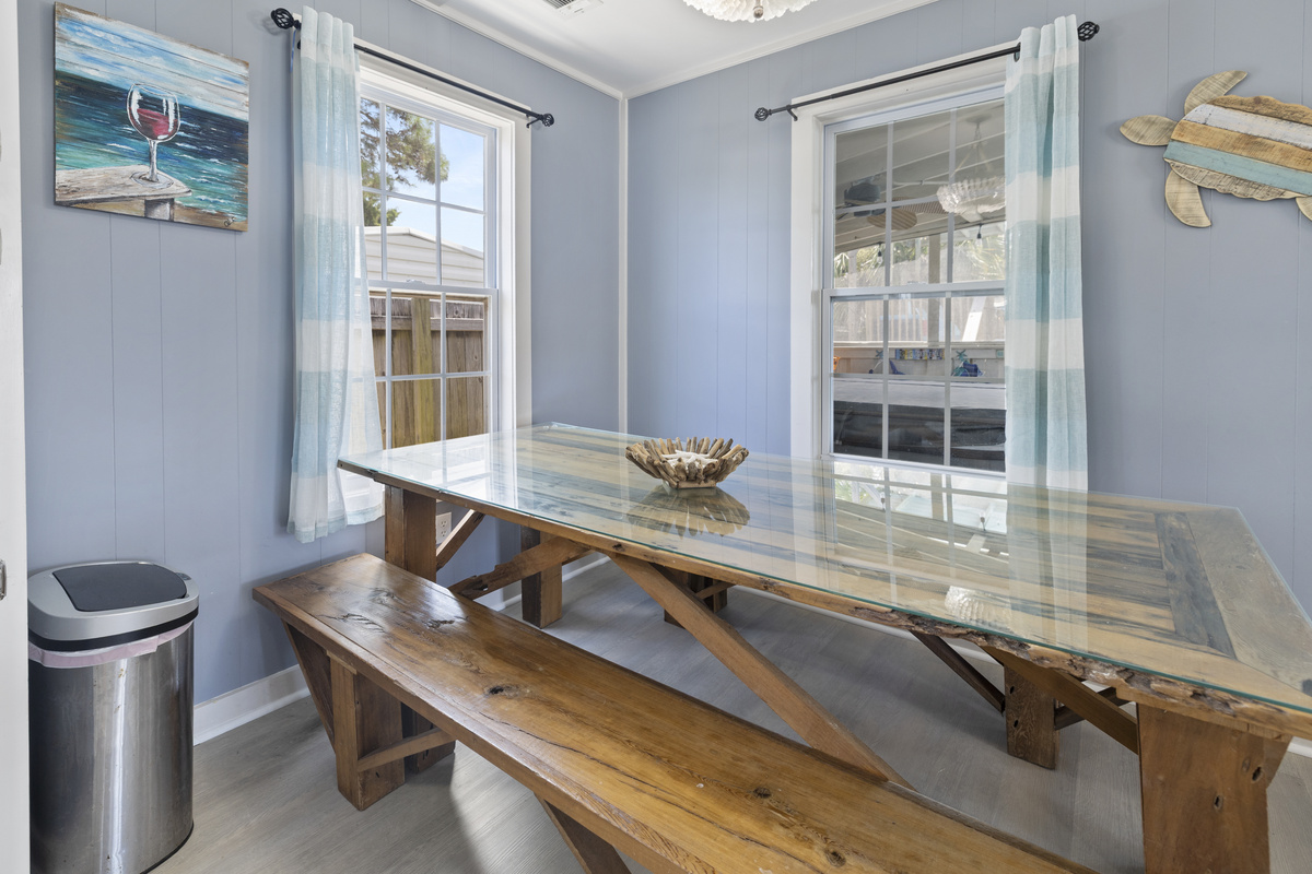 The Perfect Spot for Family Meals & Game Nights