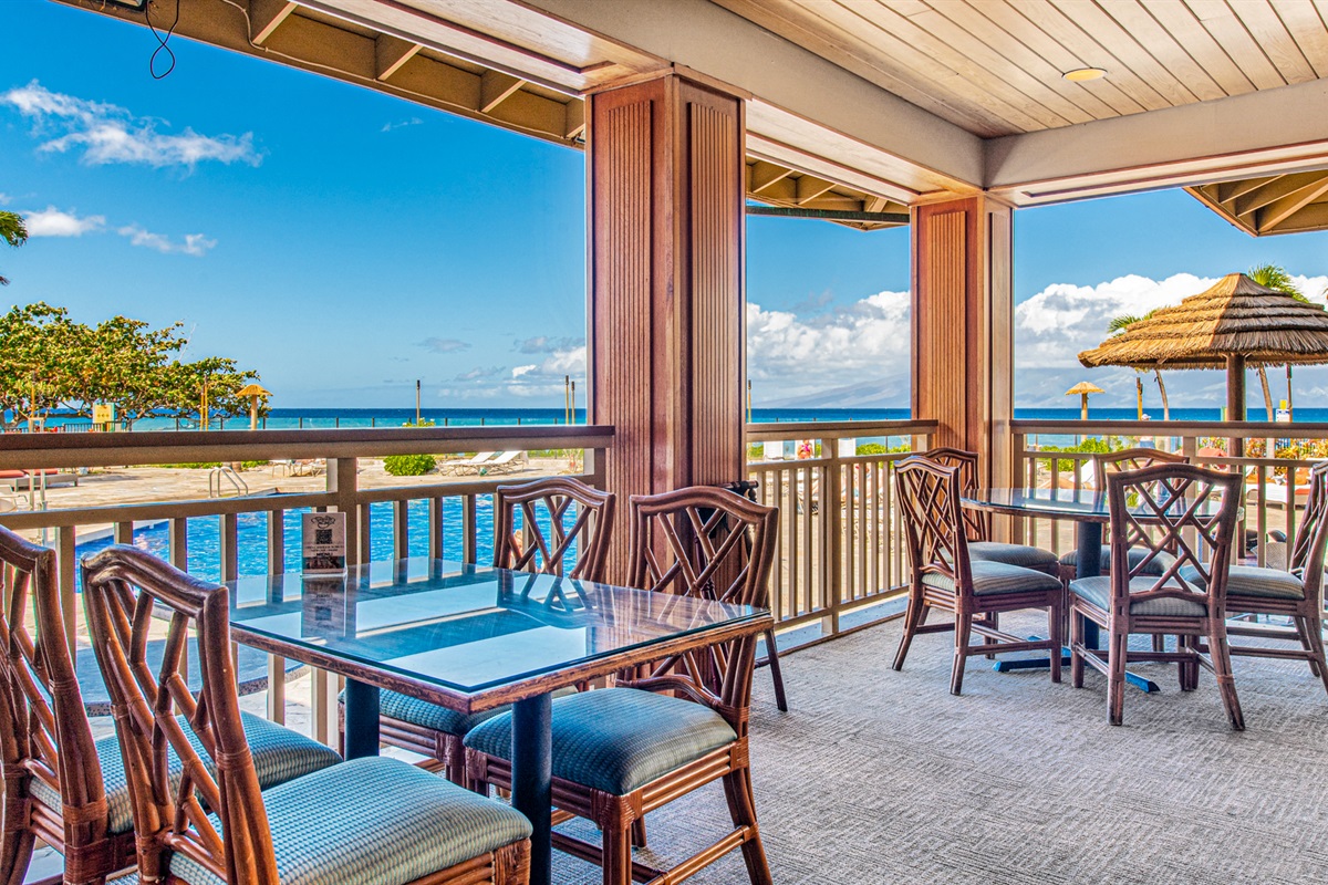 Tropical breeze, ocean breeze---dinner done right!