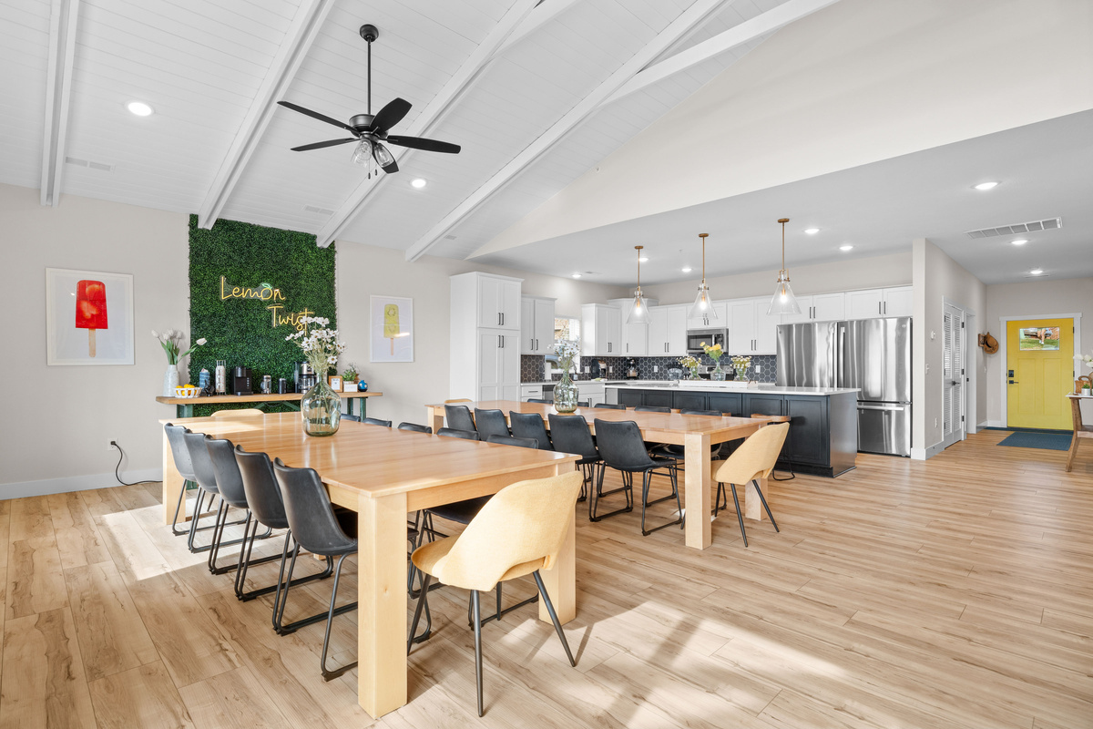Spacious Dining Room and Kitchen