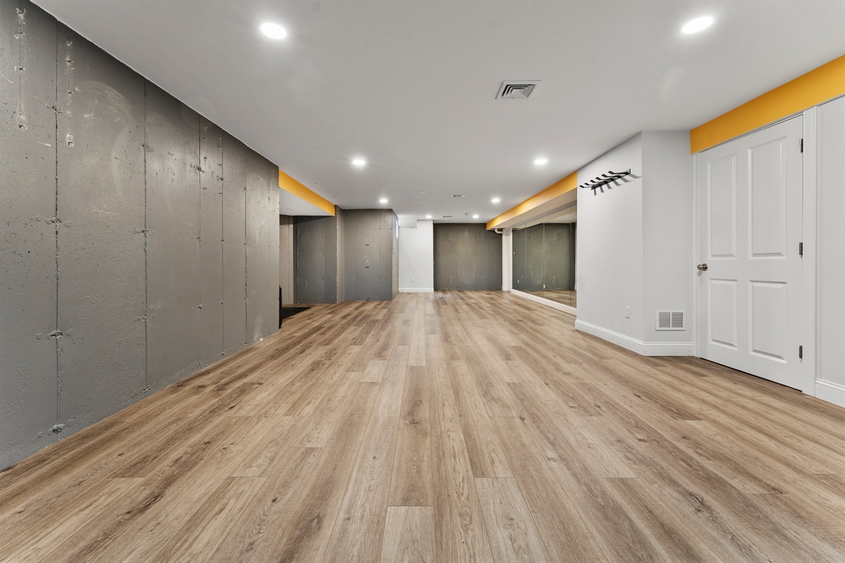 Your personal wellness corner—perfect for yoga, stretching, or a quick strength session