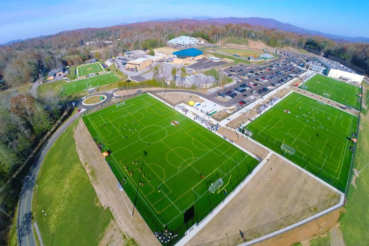 Just minutes from Rocky Top Sports World!
