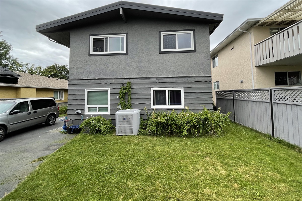 116 Darwin Ave 3 Bedroom Comfy House Be My Guest in BC Short