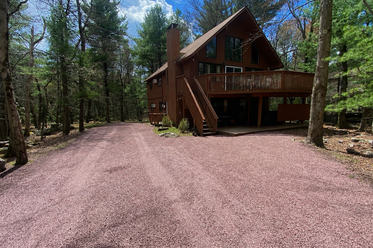 Beautiful Home to Enjoy for a Get-A-Way!