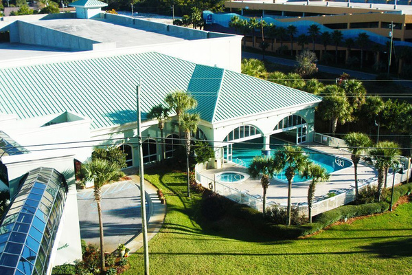 Indoor/Outdoor pool. Heated (seasonally)