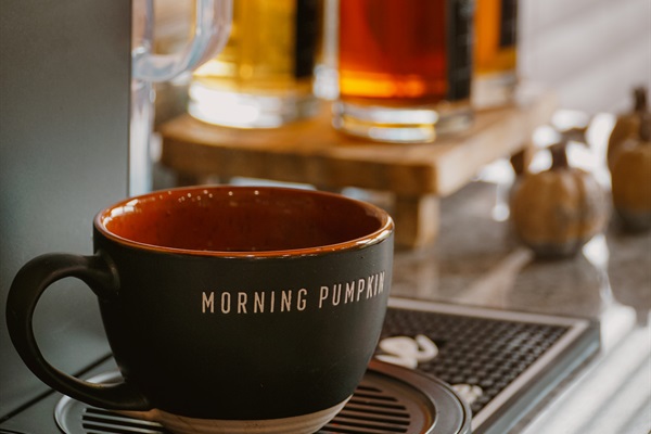Seasonal coffee, tea and cocoa bar!