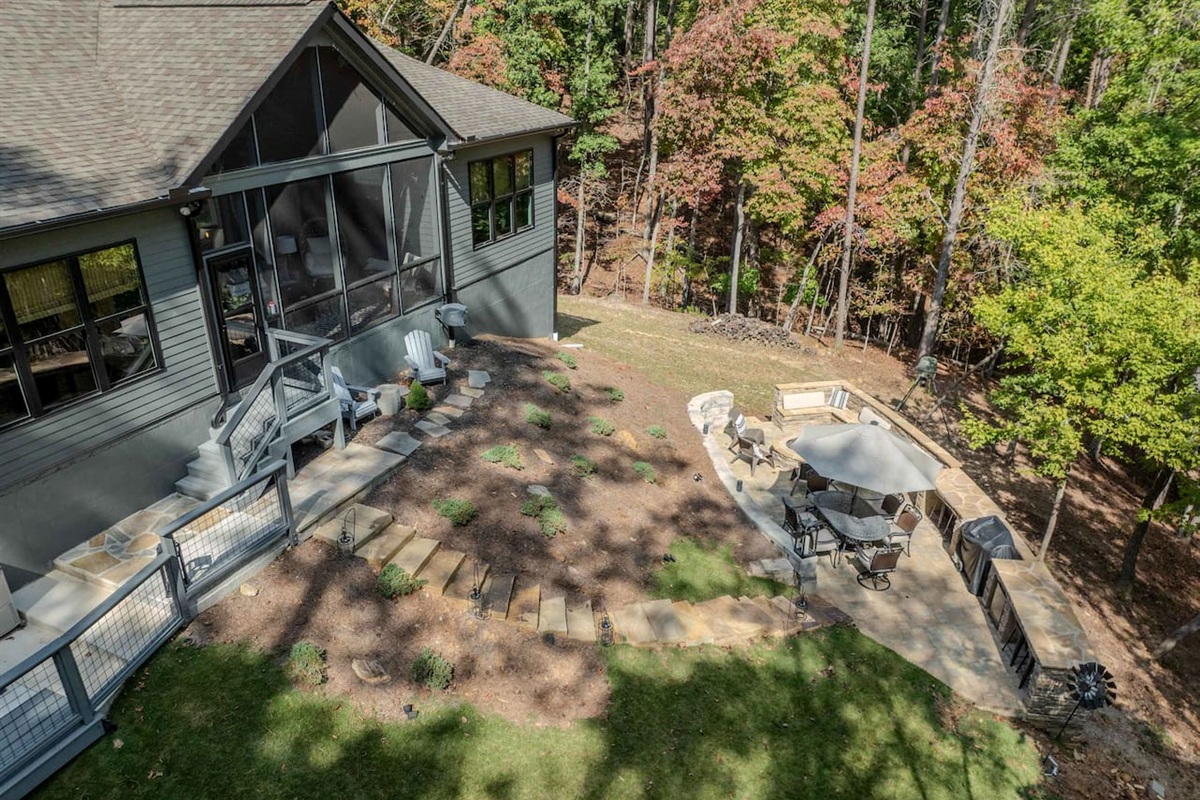 Beautiful Backyard for a picnic