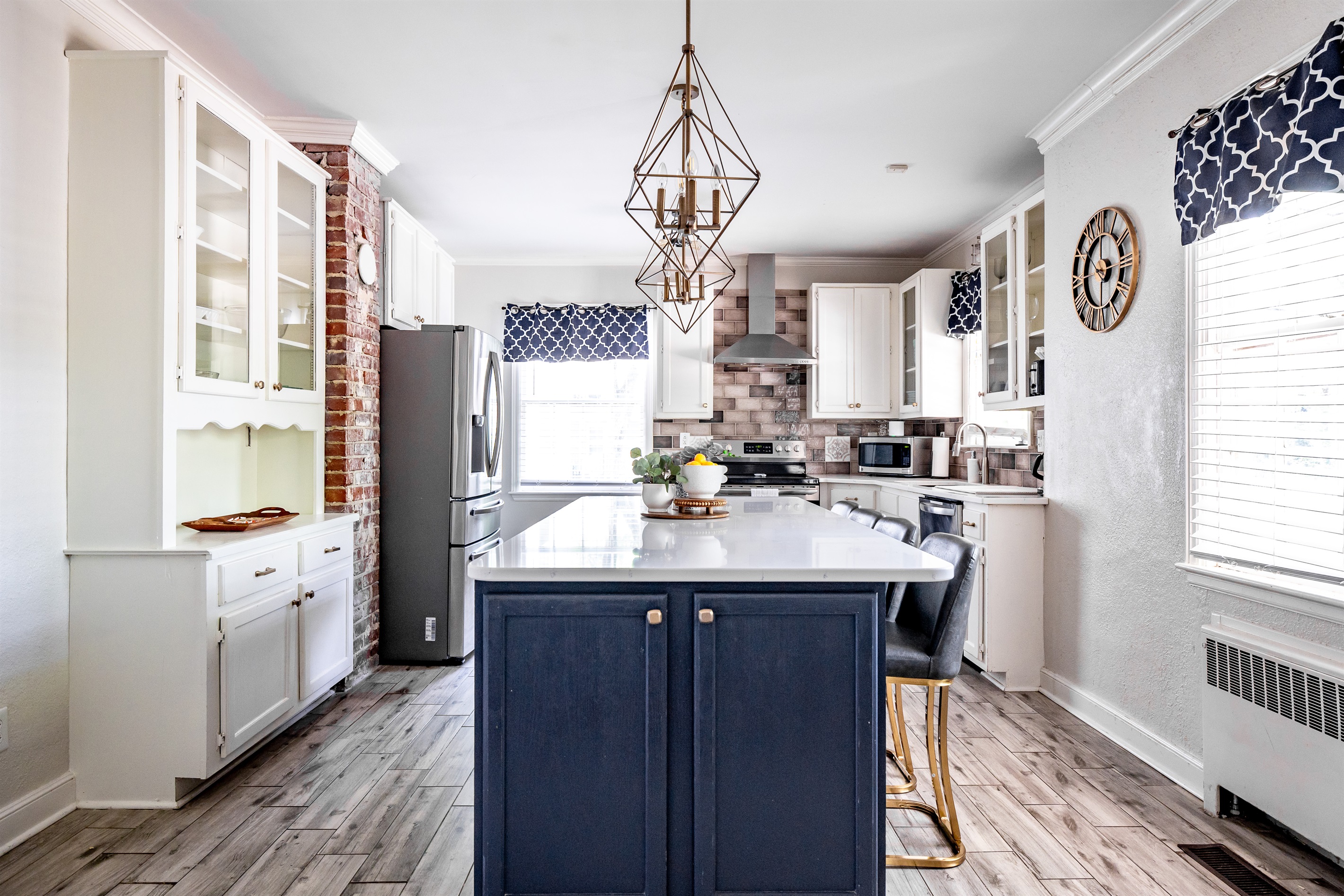 Kitchen with island seating