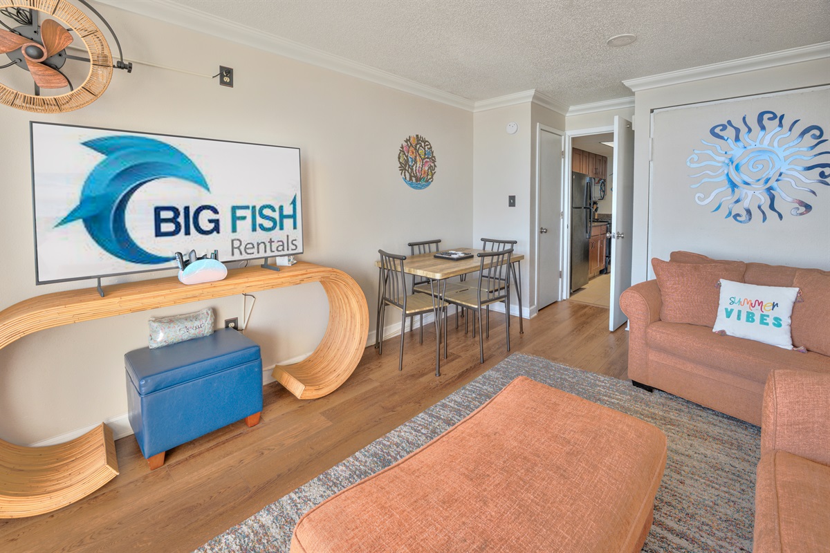 Amazing Living Room with Stunning Views🌊☀️