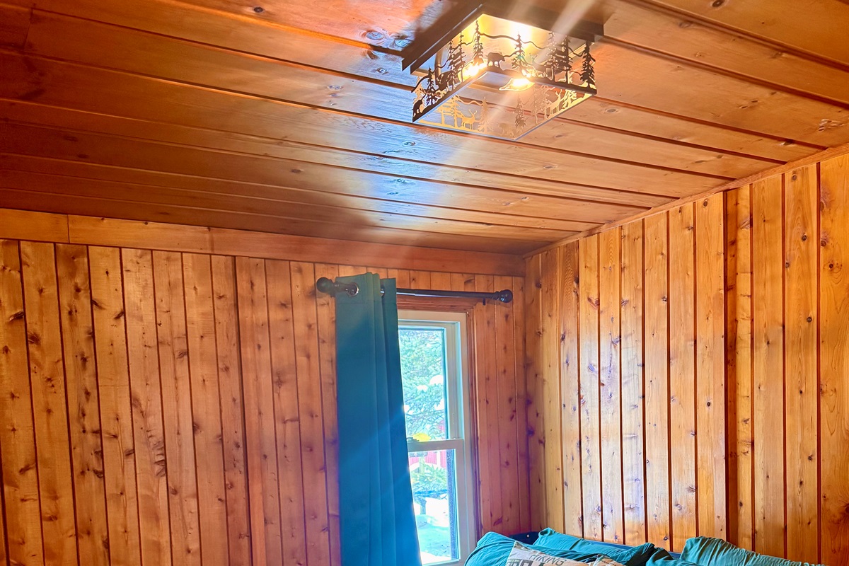 King size bedroom w/dresser and closet space.