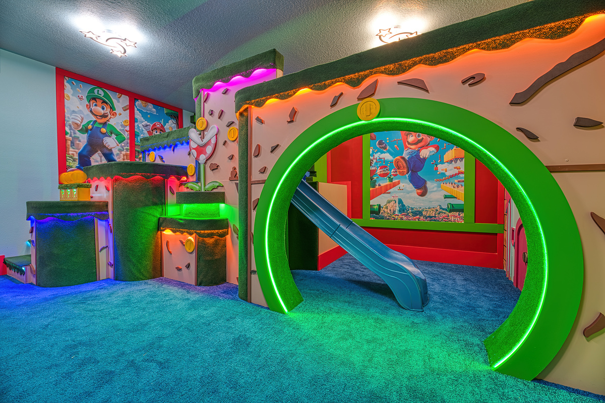 Awesome Super Mario Game Room