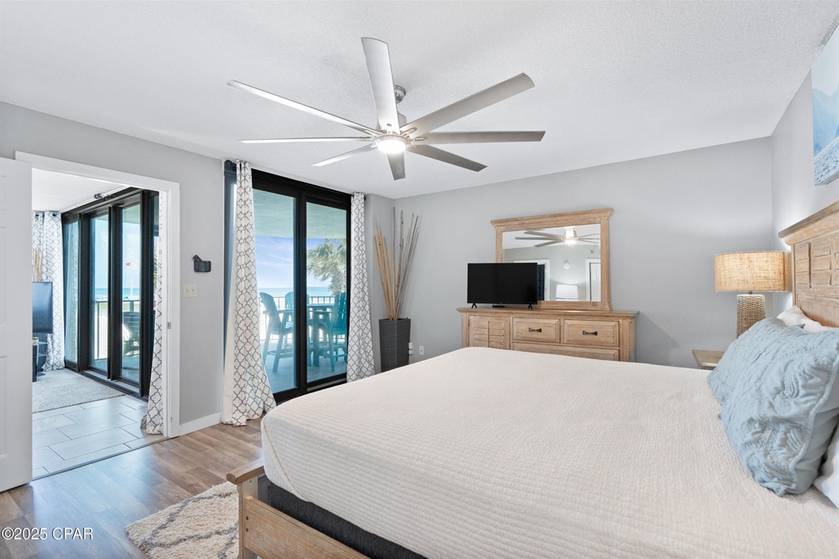Gulf-Front Primary Bedroom