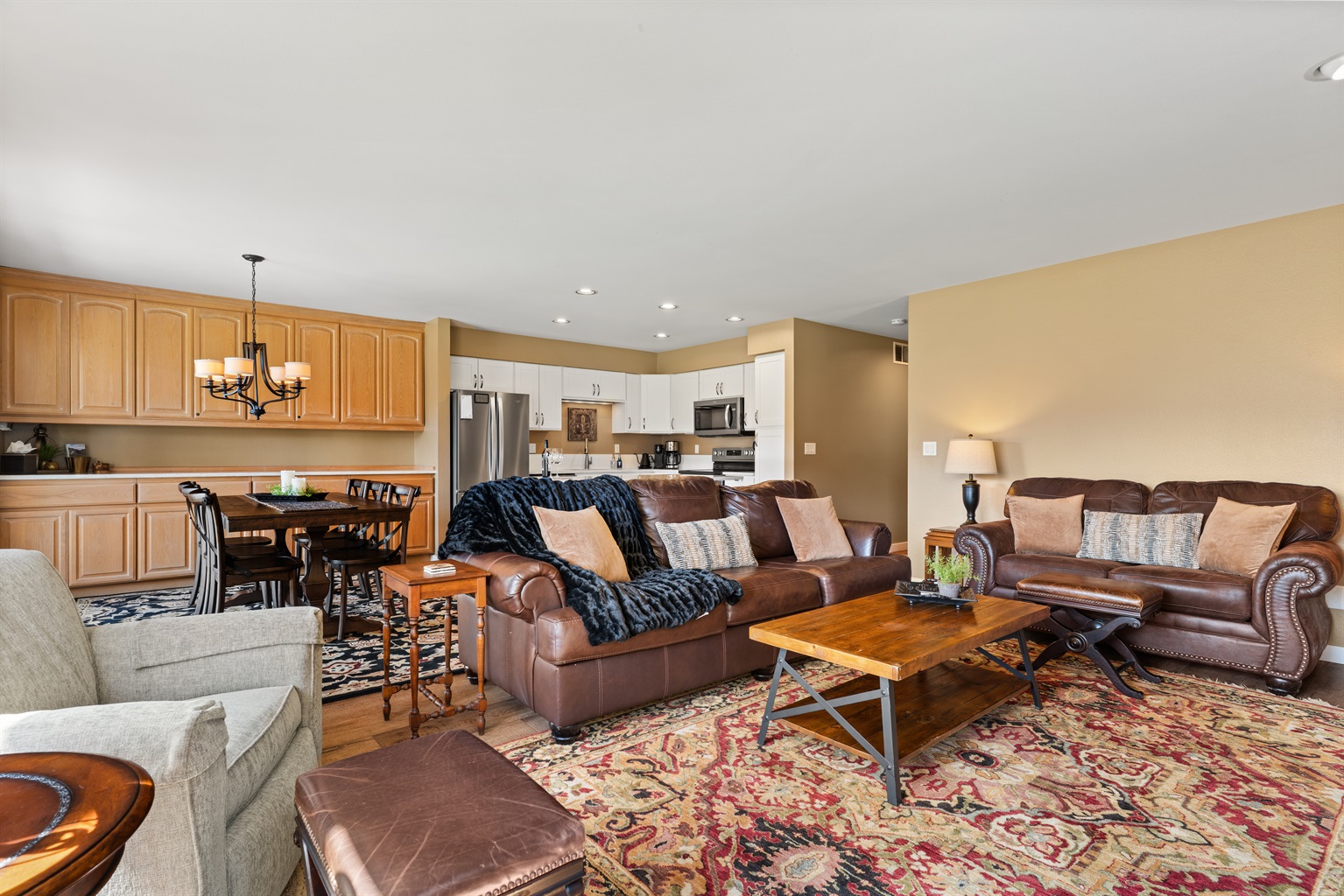 Living room with pull out sofa bed