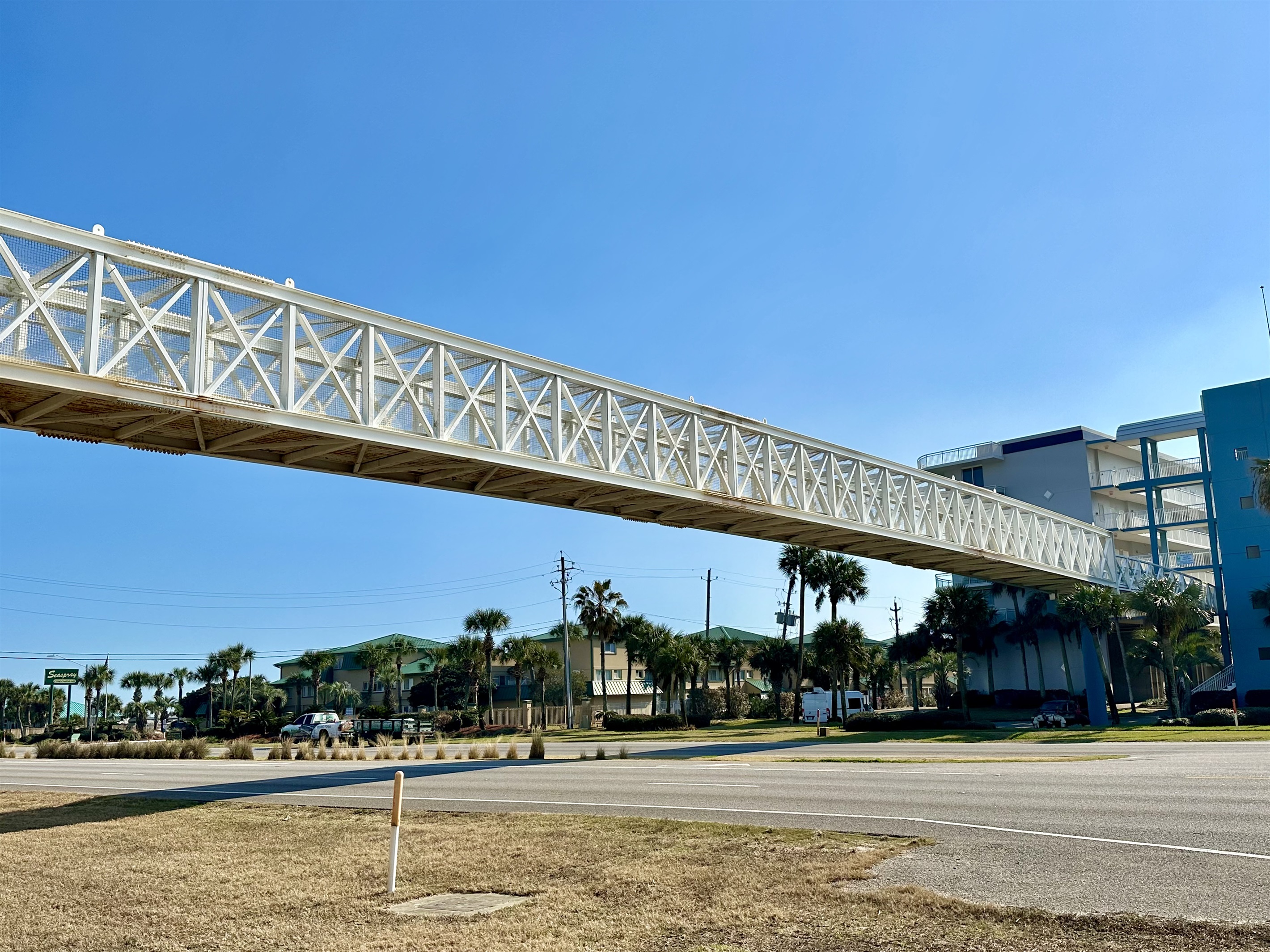 Destin West Resort - Walking Bridge Connects Gulfside and Bayside