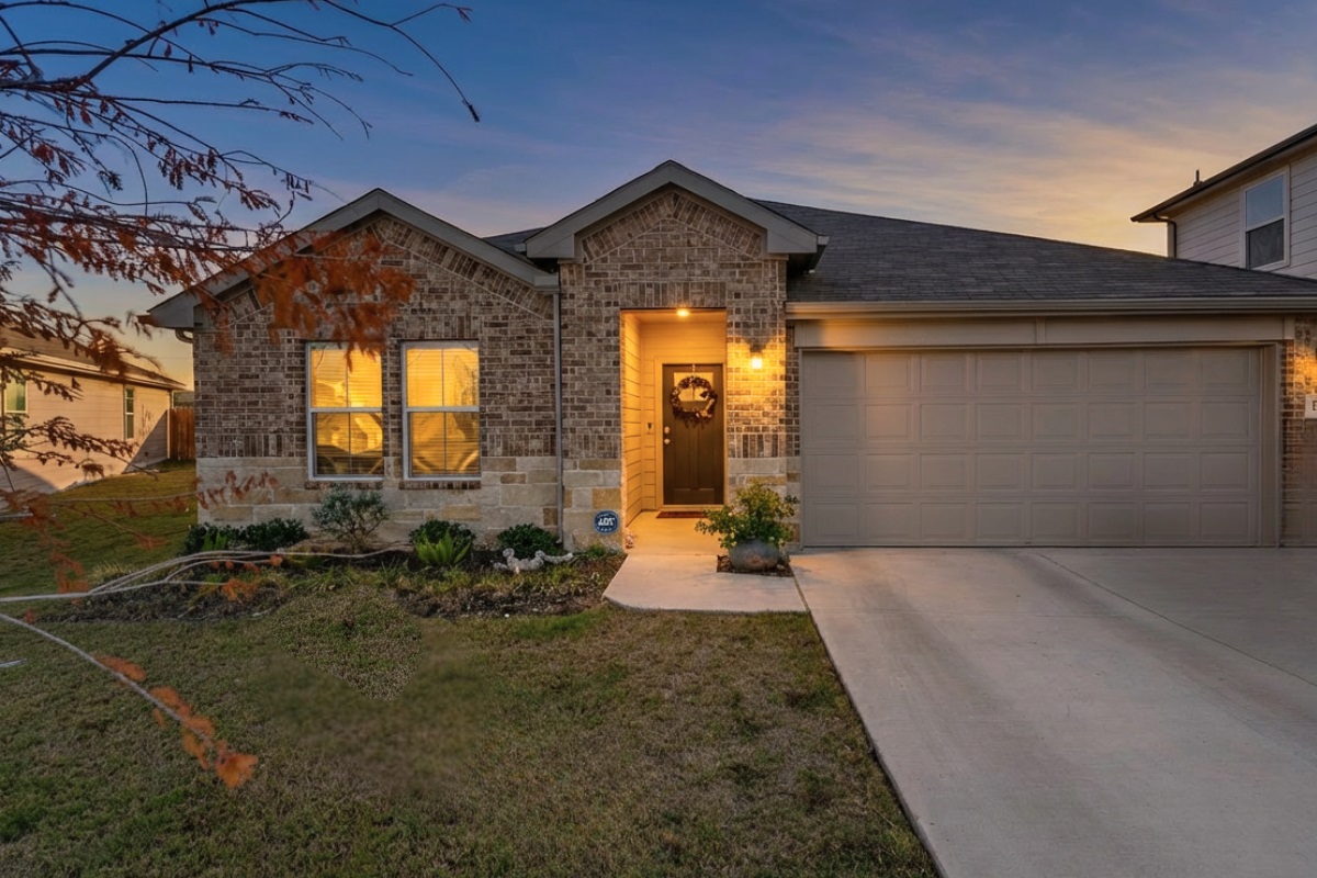 Coming home after dark this house is well lit no matter the hour