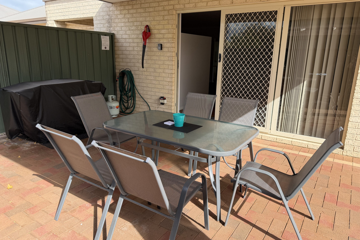 Alfresco area with BBQ off the dining area