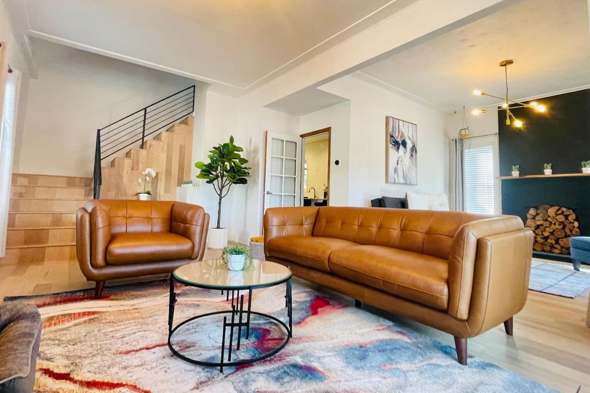 "EXCELLENT place. Loved it, highly recommend! Great location and plenty of space!" - Brian (January 2025)