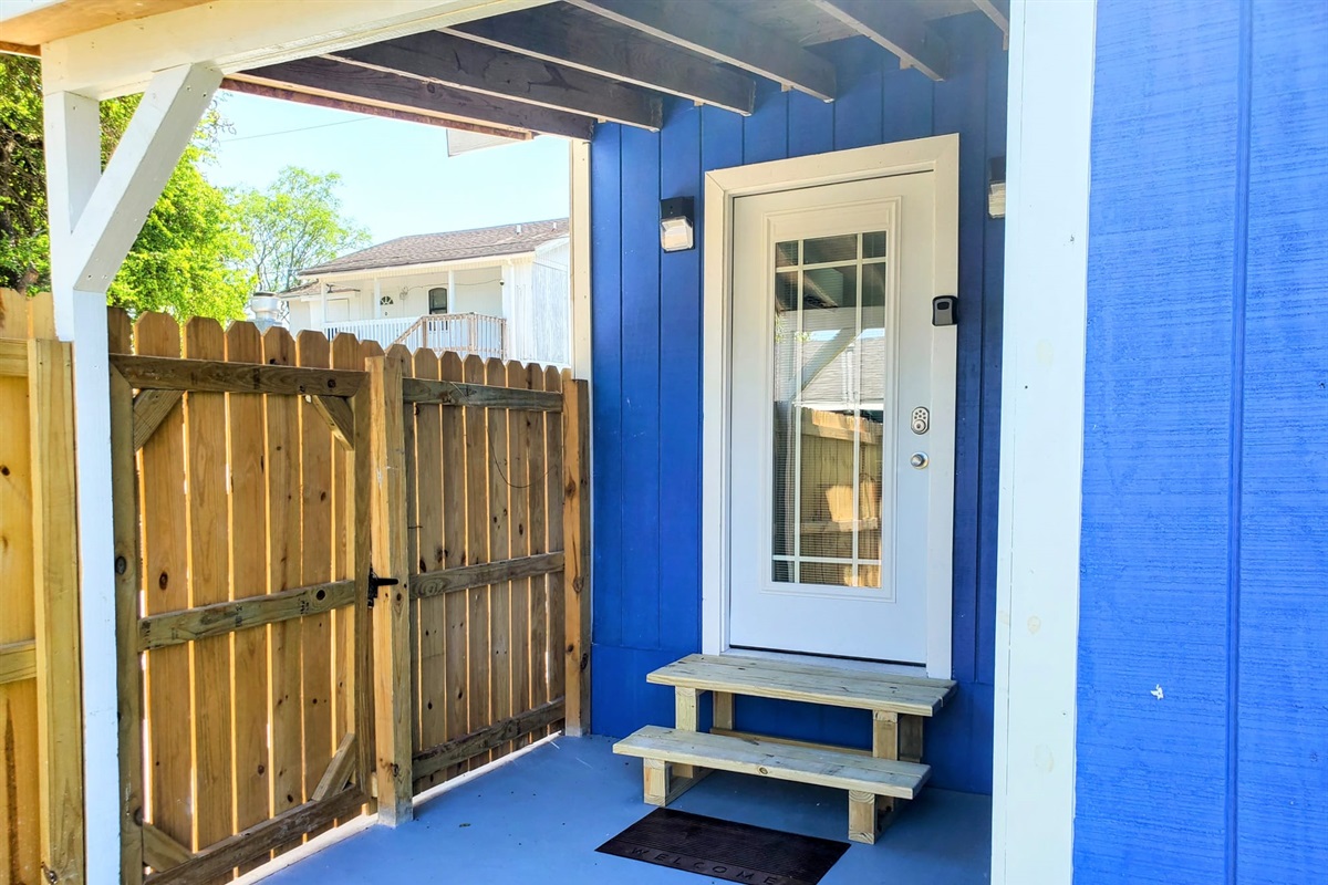 Private Entrance