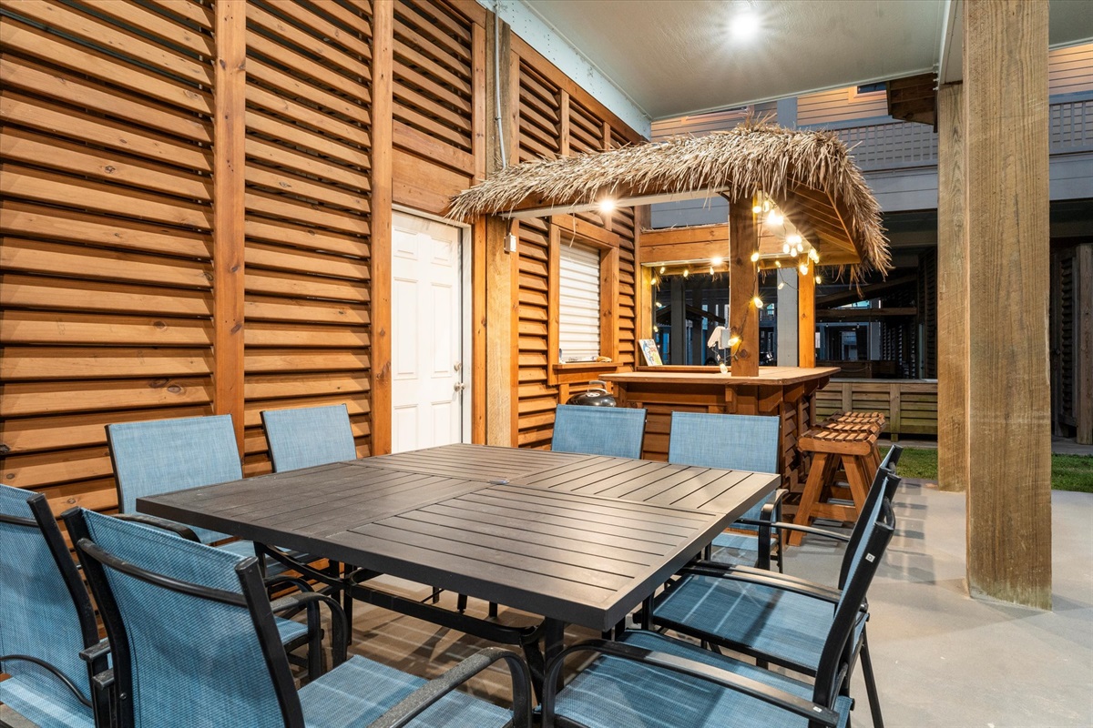 df6226165f004a86bfb291db7305c081 Large | Beachhouse | Texas | TX | Vacation Homes | Galveston | Crystal Beach | Kokomo | Breezy Days | Beachfront Elegance | Sunrise Serenity | Southern Sands Property Management, LLC