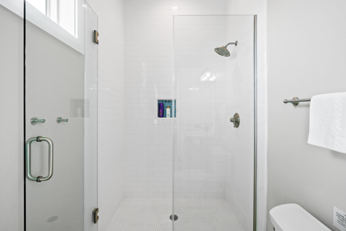 2nd Level En Suite