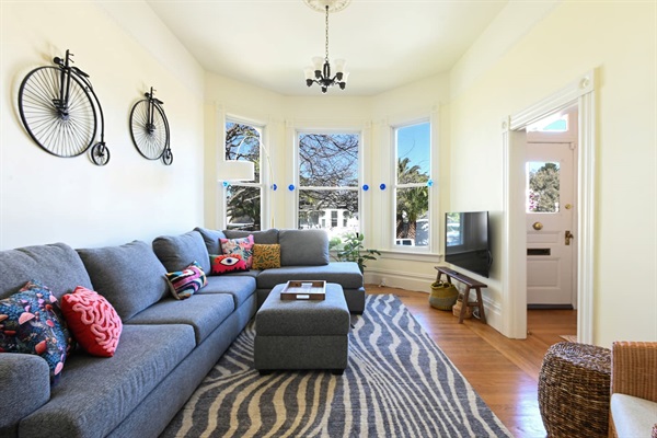 The living room is equipped with a 55” Smart TV to stream your favorite show or movie (BYOP), a spacious, comfy sofa with plenty of seating, and new double-pane windows provide quiet and lots of natural light. WIFI available.  