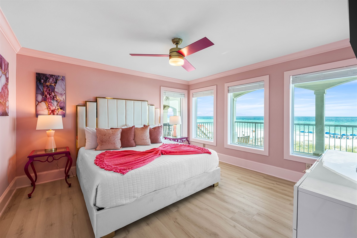 Beachfront King Suite | First Floor