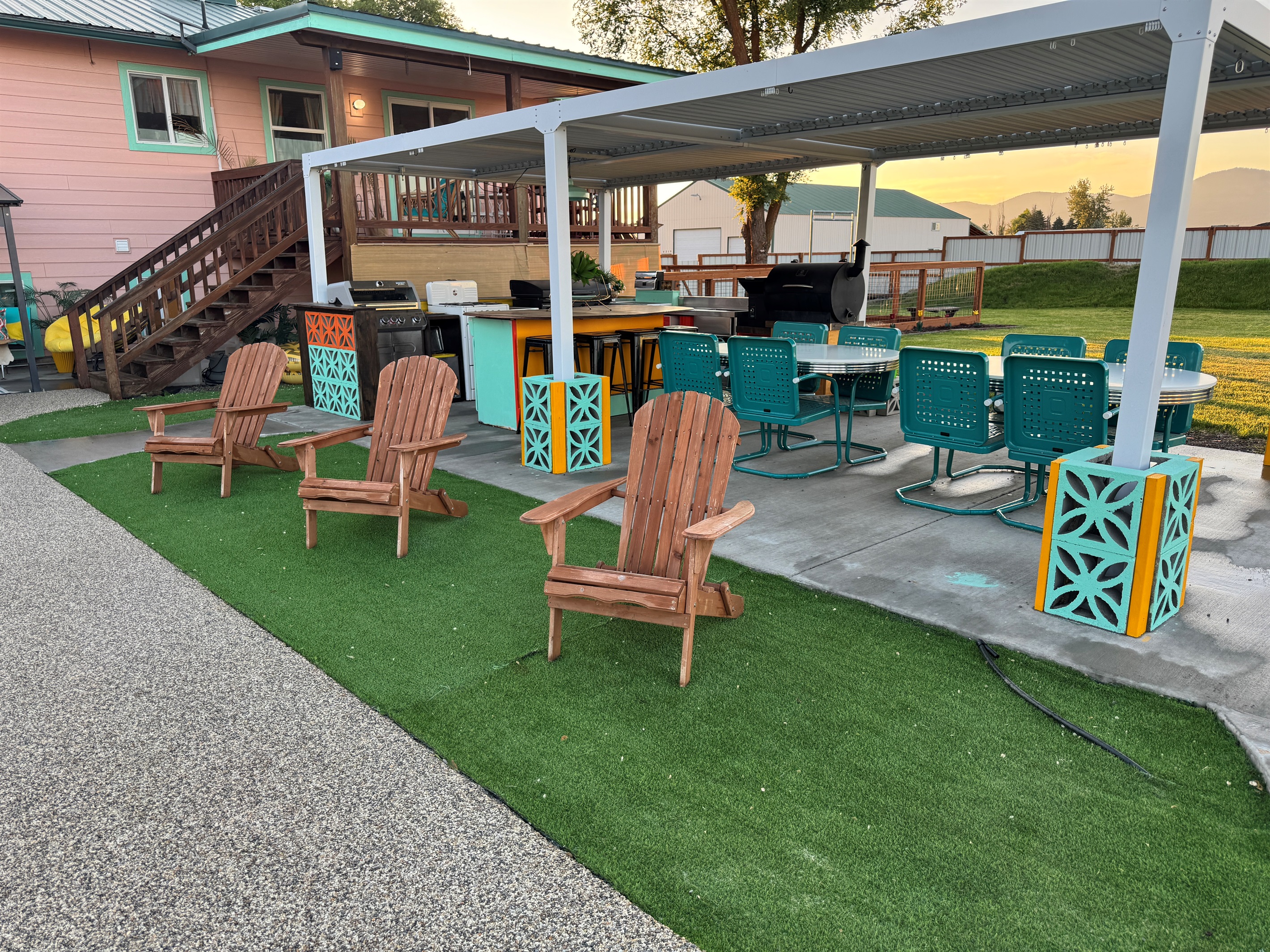 outdoor kitchen and dining
