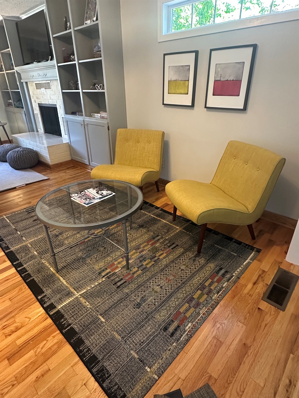Extra seating - Living Room area.