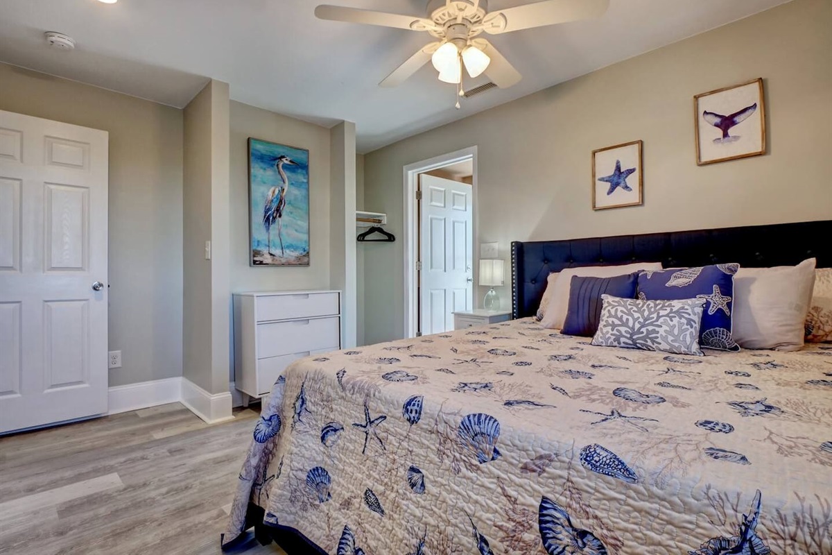 Bedroom 2 with king bed