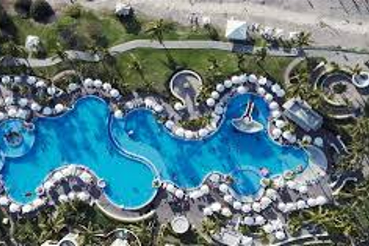 Pool and Beach at Pueblo Bonito Emerald Bay, Vacation Travel Exclusives