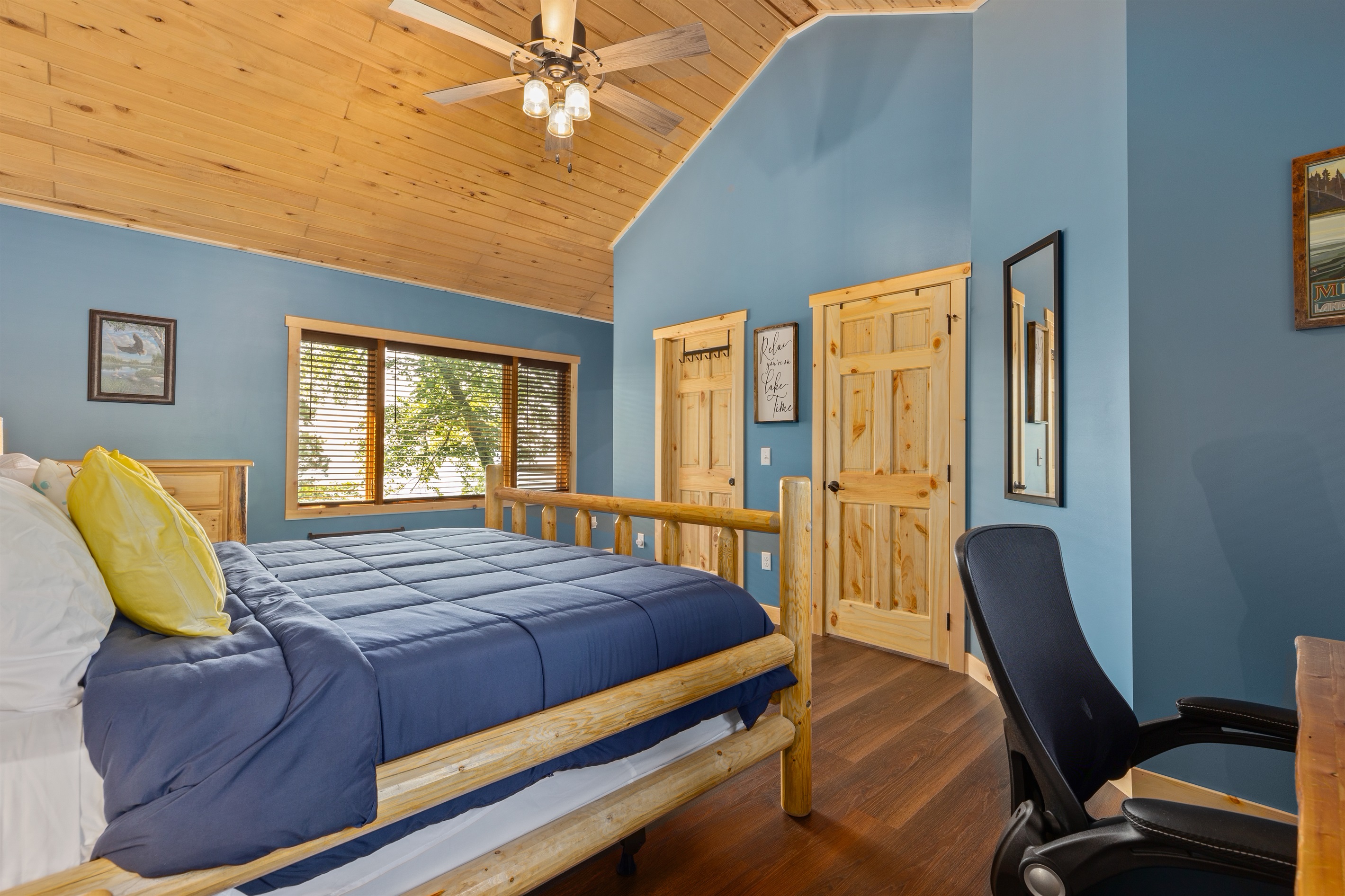 Wake up in a king bed with your own en-suite bathroom.