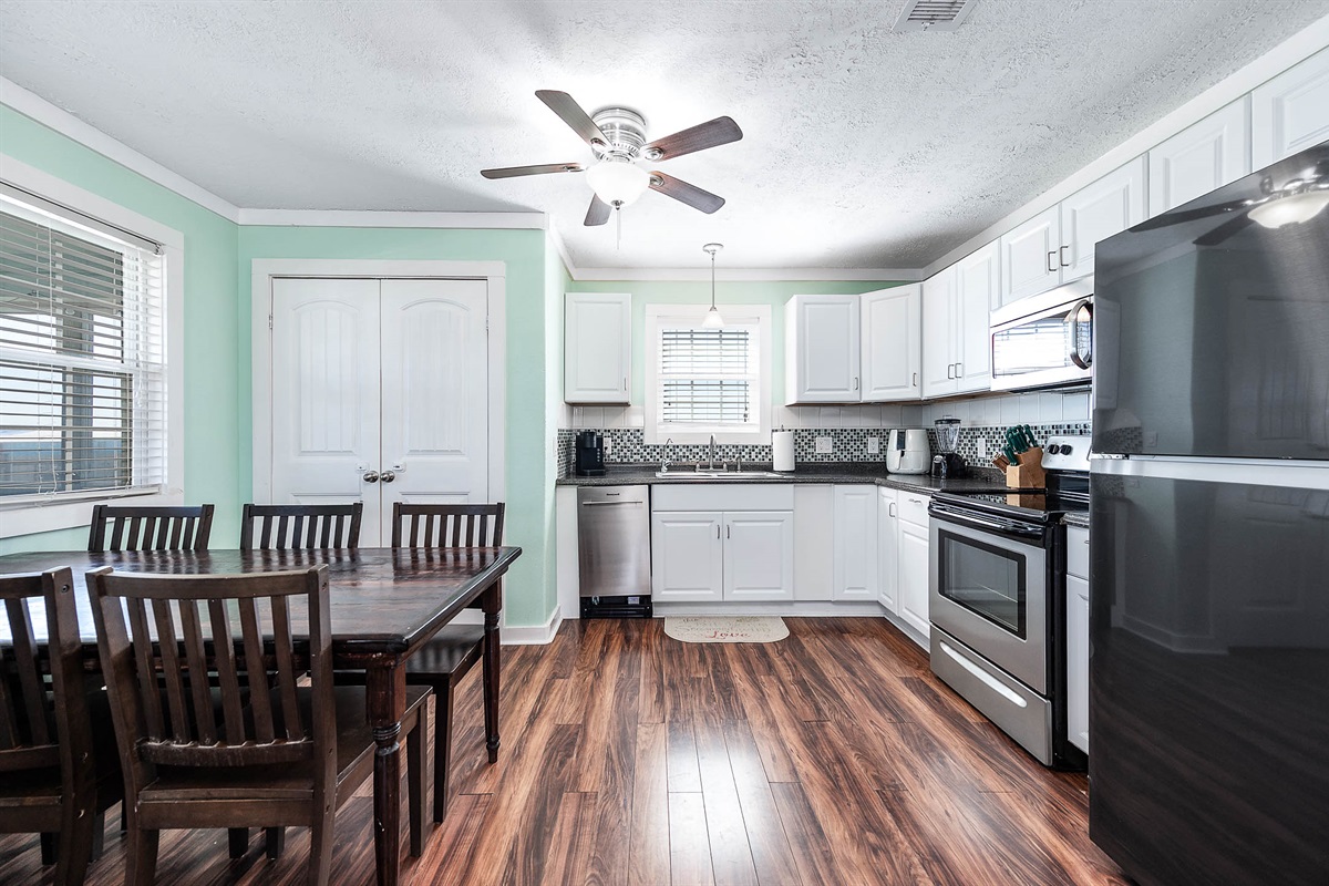 Kitchen/ Dining