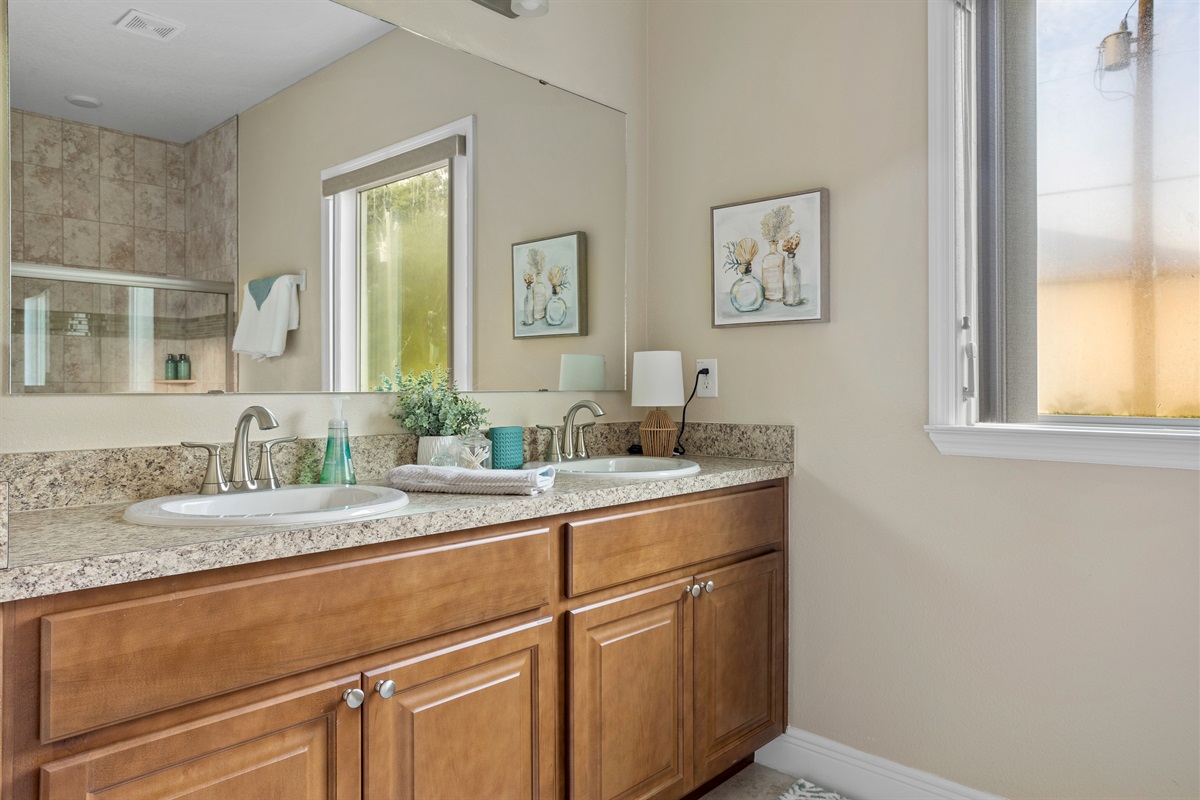 Master ensuite bathroom with double sinks