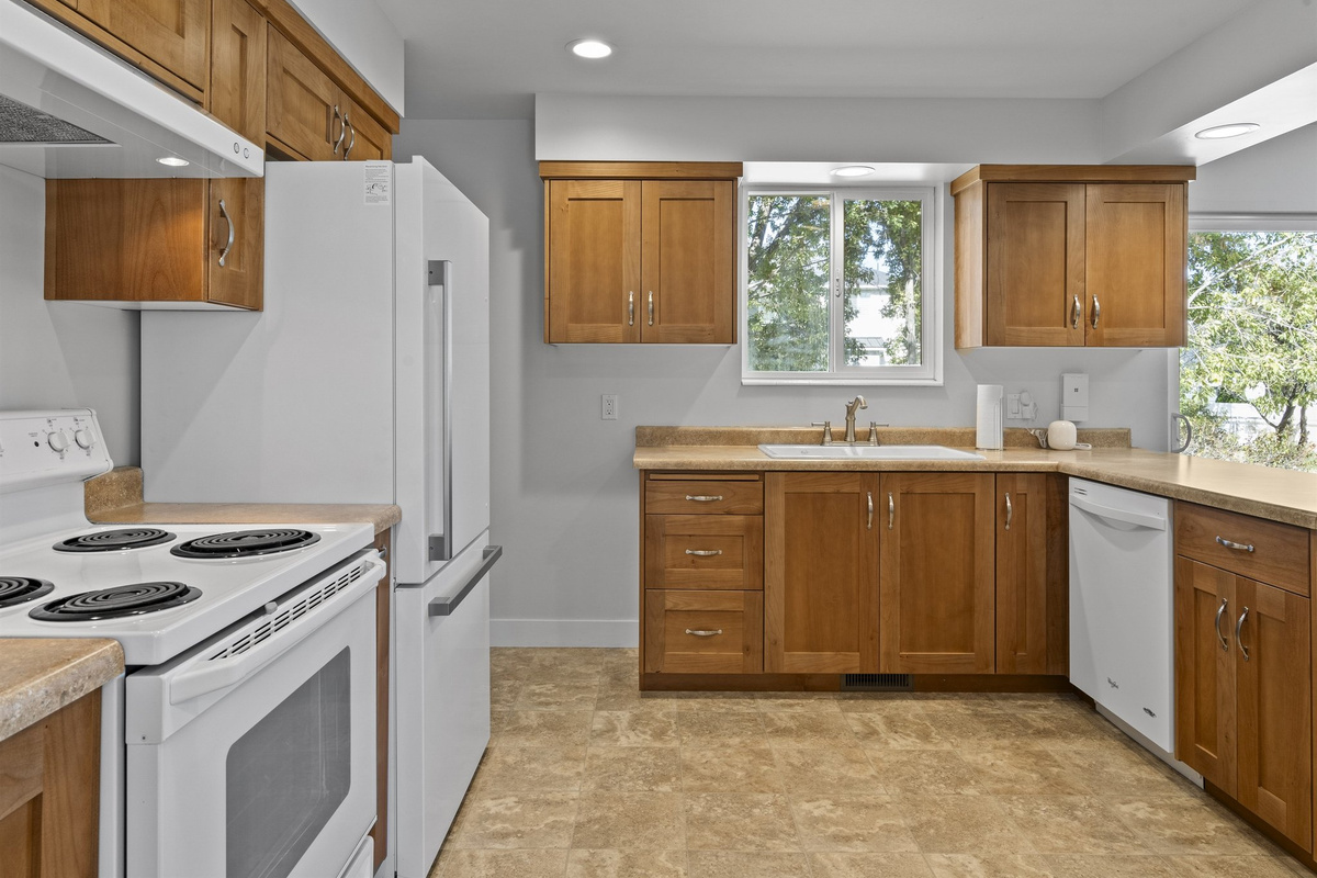 Retro Retreat: Kitchen