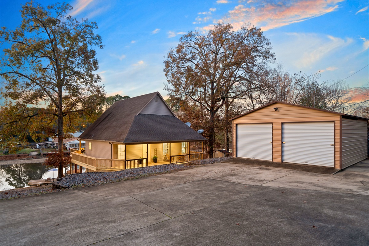 The spacious driveway offers plenty of room for multiple vehicles, making arrivals simple and stress-free for groups.