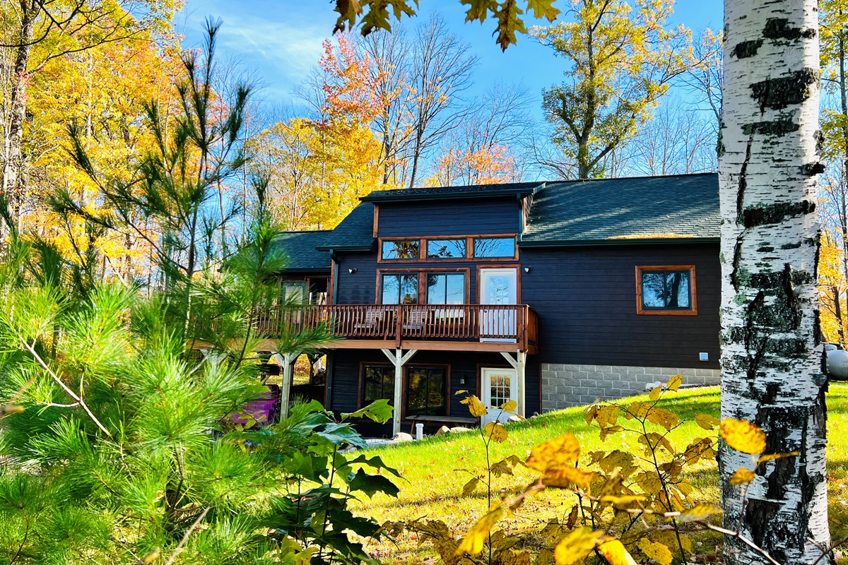 Welcome to Cattail Cabin!