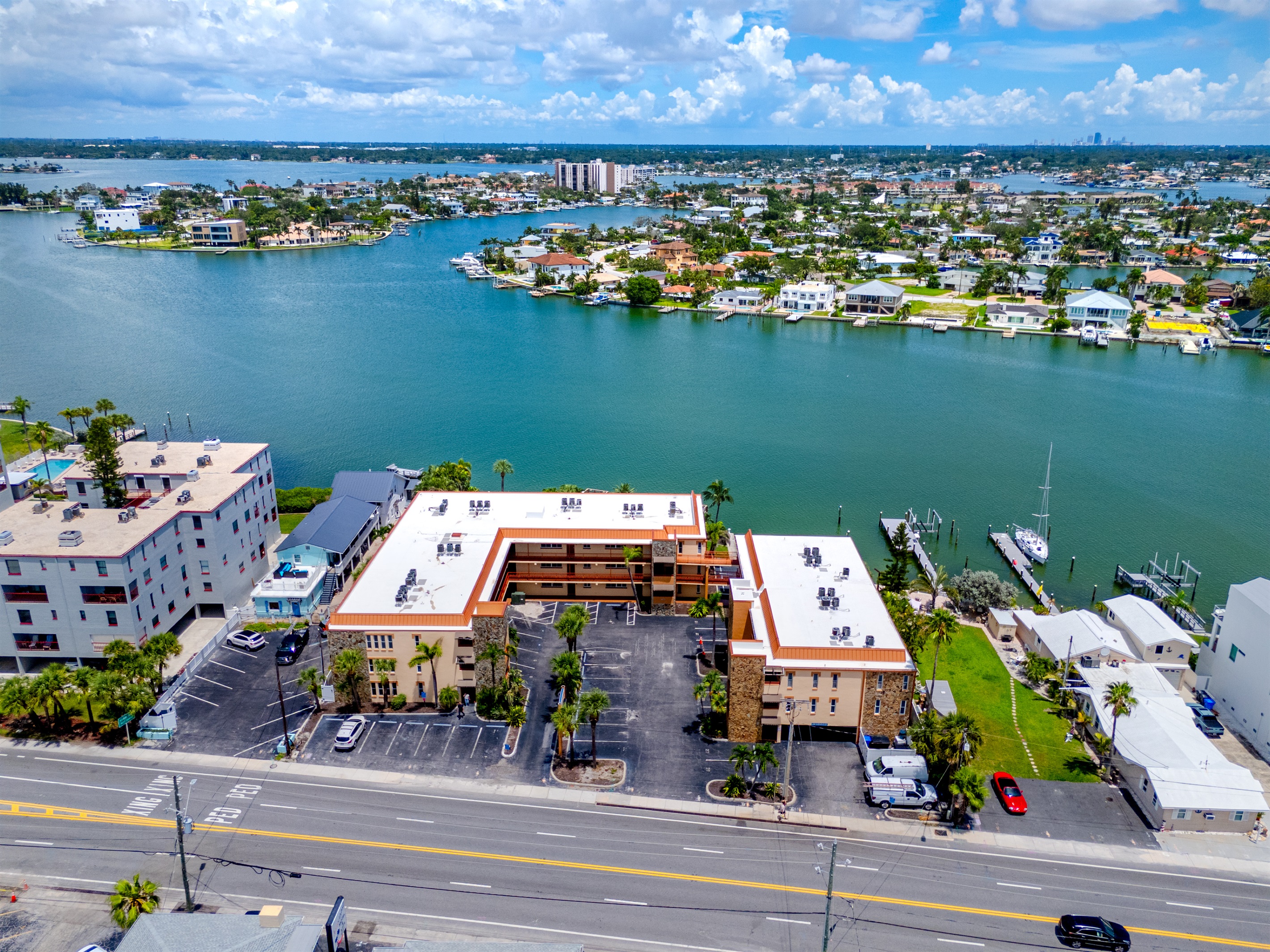 Great Location right on Gulf Blvd!
