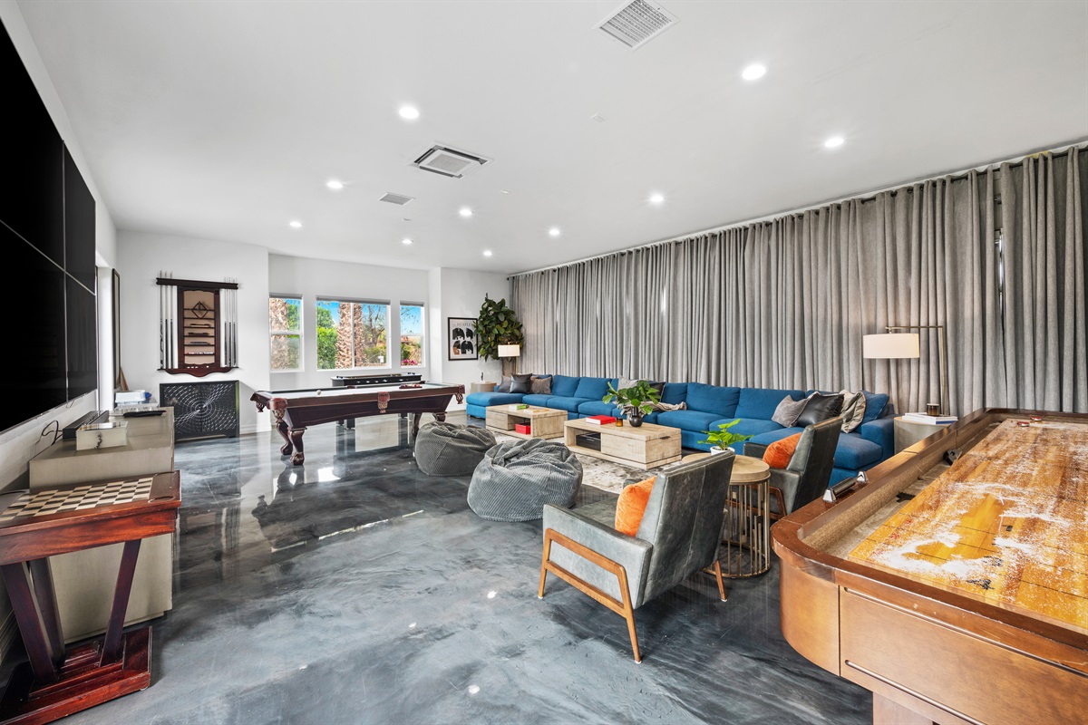 Gameroom seating