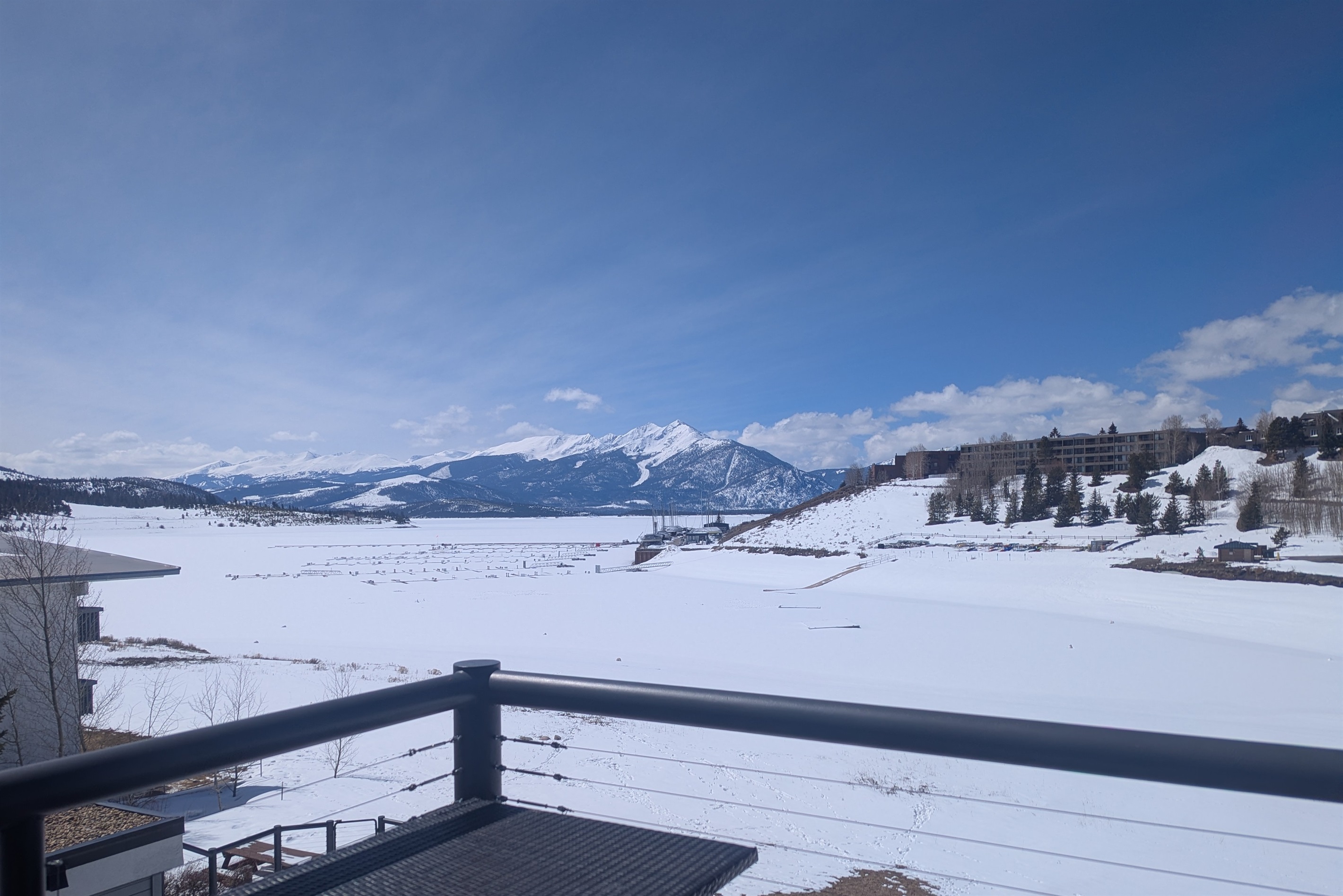 Deck wth lake and mountain view