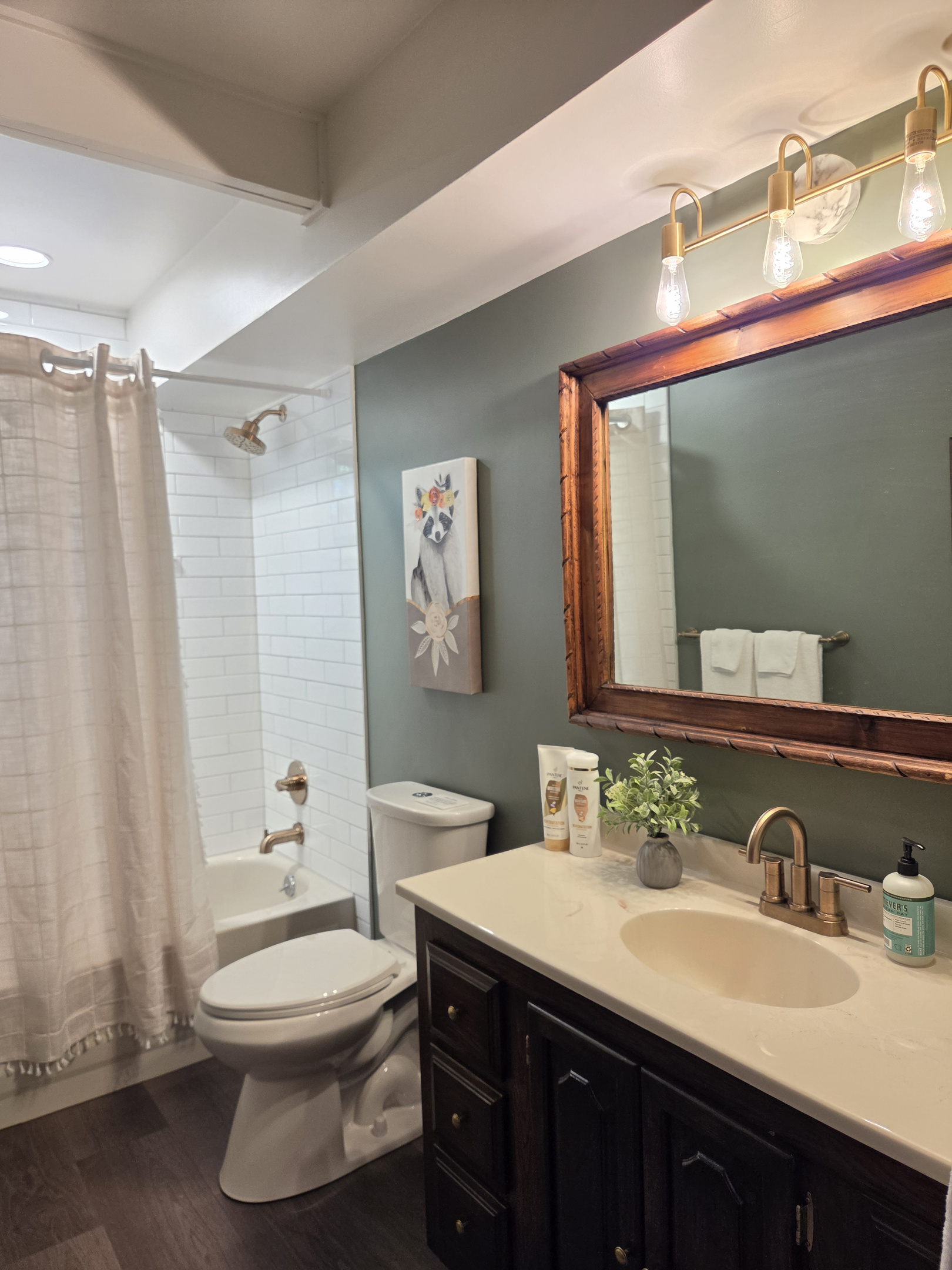 Downstairs Full Bath with Tub/Shower