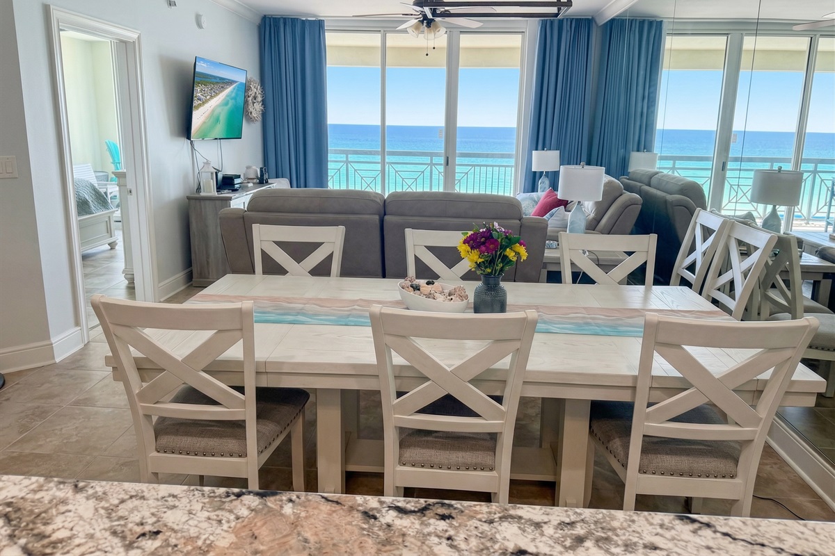 Plenty of room for everyone to sit together — because the best vacation memories start around the table.